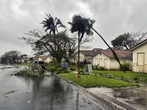 El tif&oacute;n Mawar deja un sendero de destrucci&oacute;n en Guam