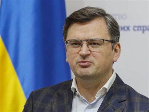Ucrania dice que Rusia exige la rendici&oacute;n y que eso &ldquo;no es aceptable&rdquo;