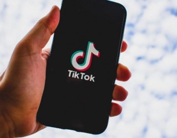 Francia proh&iacute;be TikTok a sus funcionarios en los tel&eacute;fonos profesionales