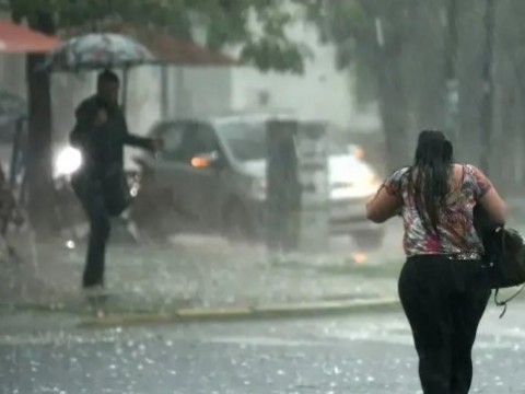 Ocurrir&aacute;n aguaceros, truenos y viento