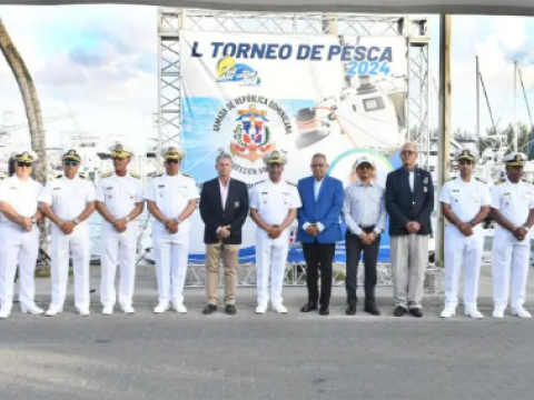Armada Dominicana y Club N&aacute;utico de SD celebran la edici&oacute;n 50 del Torneo de Pesca &laquo;El Dorado&raquo;
