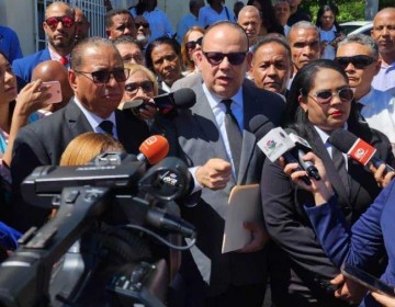 Trajano Potentini presenta su candidatura al Colegio de Abogados