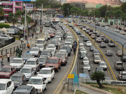 Tren ligero, Monorriel o BTR entre las soluciones que plantea el gobierno para problematica del transporte en SD y Santiago