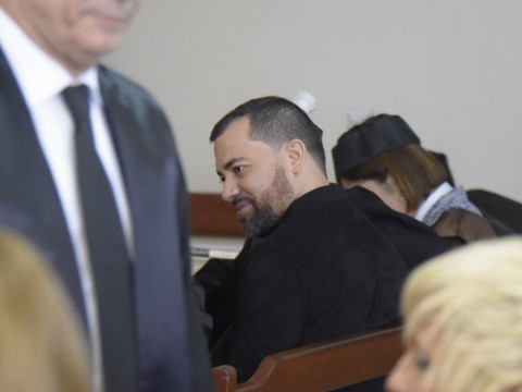 Tribunal aplaza para las 2 de la tarde Continuaci&oacute;n de juicio de fondo contra exsacerdote acusado de abusar sexualmente de un menor en la vega