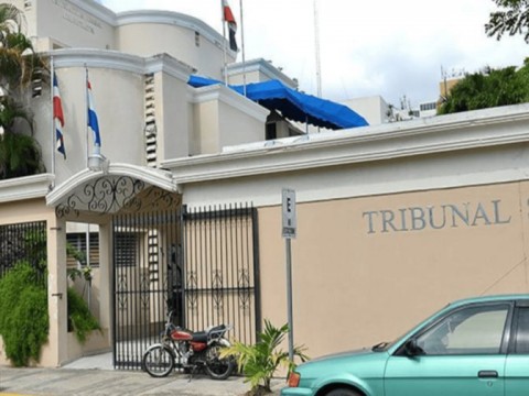 Padres de menor que no fue readmitido en Carol Morgan interponen recurso casaci&oacute;n contra MP