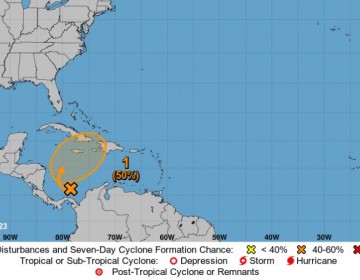 Fen&oacute;meno tropical con potencial para producir lluvias fuertes en el fin de semana