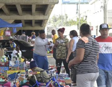 Festividad de los Reyes Magos se desarrolla con timidez en barrios de Santo Domingo