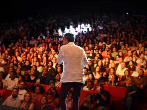 Vicente Garc&iacute;a canta a la vida, la muerte y la dominicanidad