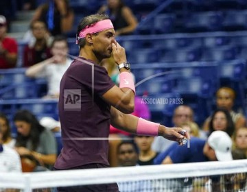 Nadal sangra tras sufrir un raquetazo en la nariz en US Open