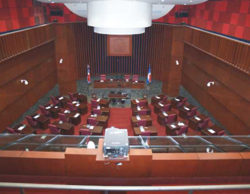 Suspenden sesi&oacute;n en el senado que conocer&iacute;a retiro del 30% de las AFP por falta de Cuor&uacute;m