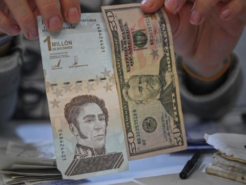 Venezuela anuncia tercera reconversi&oacute;n y elimina seis ceros a su moneda