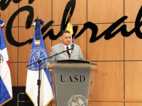 UASD lanza proceso de acreditaci&oacute;n internacional de la carrera de medicina