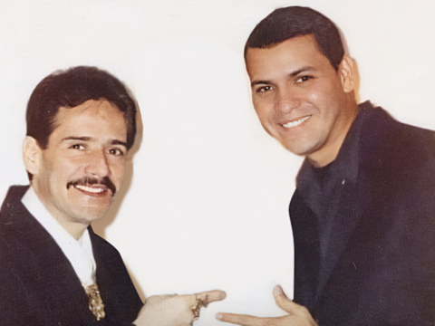 V&iacute;ctor Manuelle&nbsp;se une a Frankie Ruiz en el tema&nbsp;&ldquo;OTRA NOCHE M&Aacute;S&rdquo;
