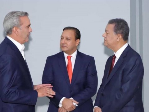 Presidente Abinader se reunir&aacute; esta noche por separado con Leonel Fern&aacute;ndez y Abel Mart&iacute;nez