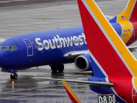 Boeing de Southwest Airlines aterriza en EEUU tras desprenderse cap&oacute; de motor
