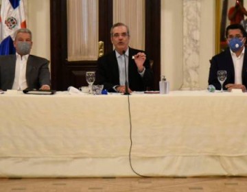 Presidente Luis Abinader llama a hoteleros a abrir el 1 de octubre