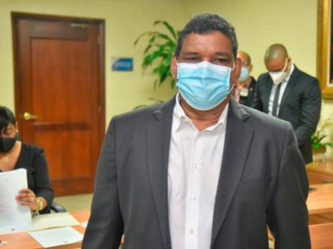 Suplente de la JCE cataloga de error que no se quiera considerar a personas ligadas a la pol&iacute;tica