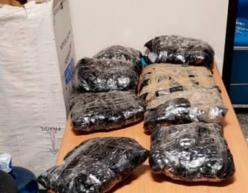 Decomisan en el AILA ocho paquetes de droga procedente de Miami