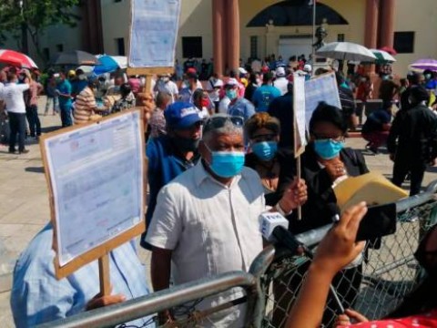 A 52 d&iacute;as de iniciar nuevo Gobierno protestas frente a palacio no dan tregua