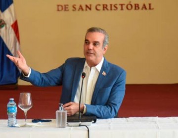 Abinader anuncia realizaci&oacute;n de obras en San Crist&oacute;bal