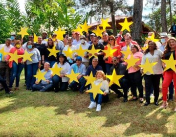   Abel Martinez se re&uacute;ne con dirigentes y diputados del PLD