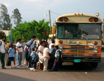 Formaci&oacute;n de choferes deber&aacute; primar en el transporte escolar