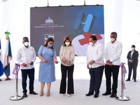 SNS inaugura dos salas de emergencias y una de maternidad en hospitales del sur