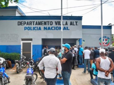 Villa Altagracia est&aacute; de luto por el asesinato de pareja evang&eacute;lica; pastores piden justicia