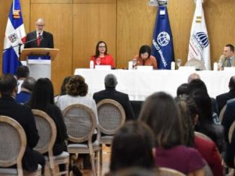 Banco Mundial financiar&aacute; hasta US$1,800 millones en programas de desarrollo econ&oacute;mico en RD