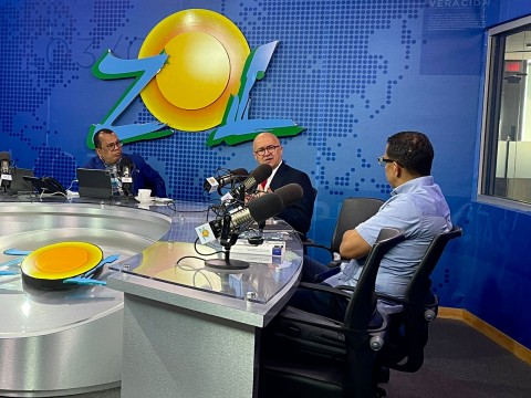Dom&iacute;nguez Brito: &ldquo;Lo de Abinader con Leonel es un juego, buscan elegirse rivales con googleo pol&iacute;tico&rdquo;