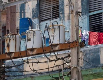 Cuba reconecta su sistema el&eacute;ctrico, pero los apagones siguen en todo el pa&iacute;s