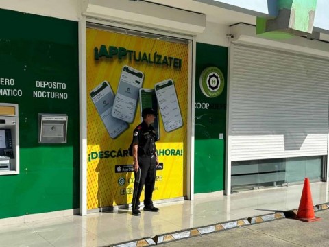 Encapuchados asaltan instituci&oacute;n financiera en Moca