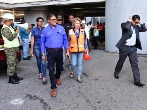 COE realiza con &eacute;xito simulacro de evacuaci&oacute;n por terremoto