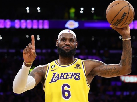 LeBron James se convierte en el m&aacute;ximo anotador de la historia de la NBA