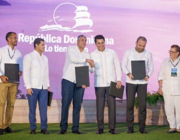 Rep&uacute;blica Dominicana firma declaraci&oacute;n de compromiso para el turismo sostenible