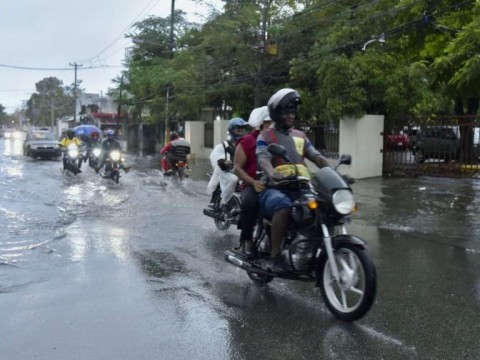 COE aumenta a 9 las provincias en alerta por incidencia de una vaguada