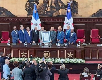 C&aacute;mara de Diputados reconoce a Milton Ray Guevara, presidente del TC