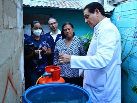 Salud P&uacute;blica asegura casos de dengue bajan y los de la influenza suben