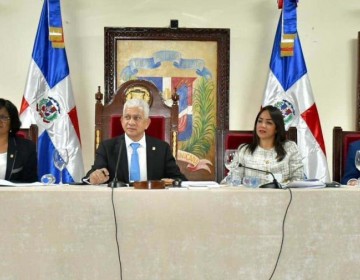 Senado de la Rep&uacute;blica sesiona en la provincia de El Seibo