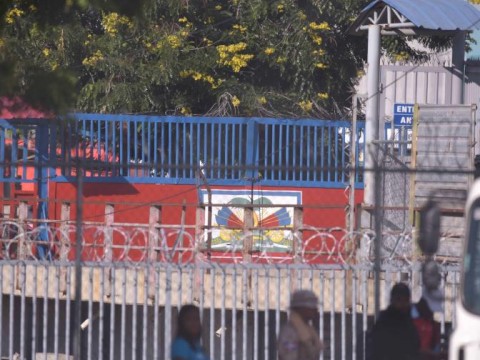 Hait&iacute; multar&aacute; a sus ciudadanos que ingresen con mercanc&iacute;a desde RD