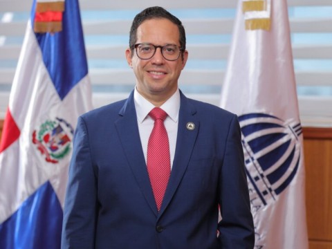 Ministro Freund encabeza misi&oacute;n que representa a RD en la Cumbre Mundial de Gobiernos