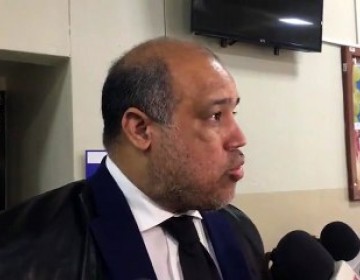 Abogado&nbsp;Miguel Valerio&nbsp;acusa Alexis Medina&nbsp;de sostener una red de monopolio con Edeeste