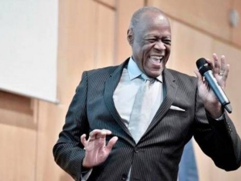 El Merenguero Johnny Ventura da positivo al Coronavirus e influenza