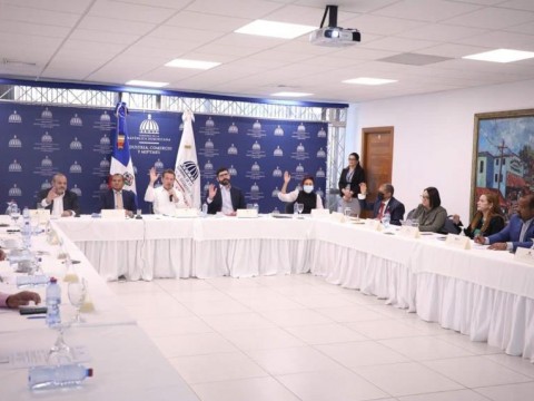Aprueban nueve empresas de zonas francas y dos parques industriales